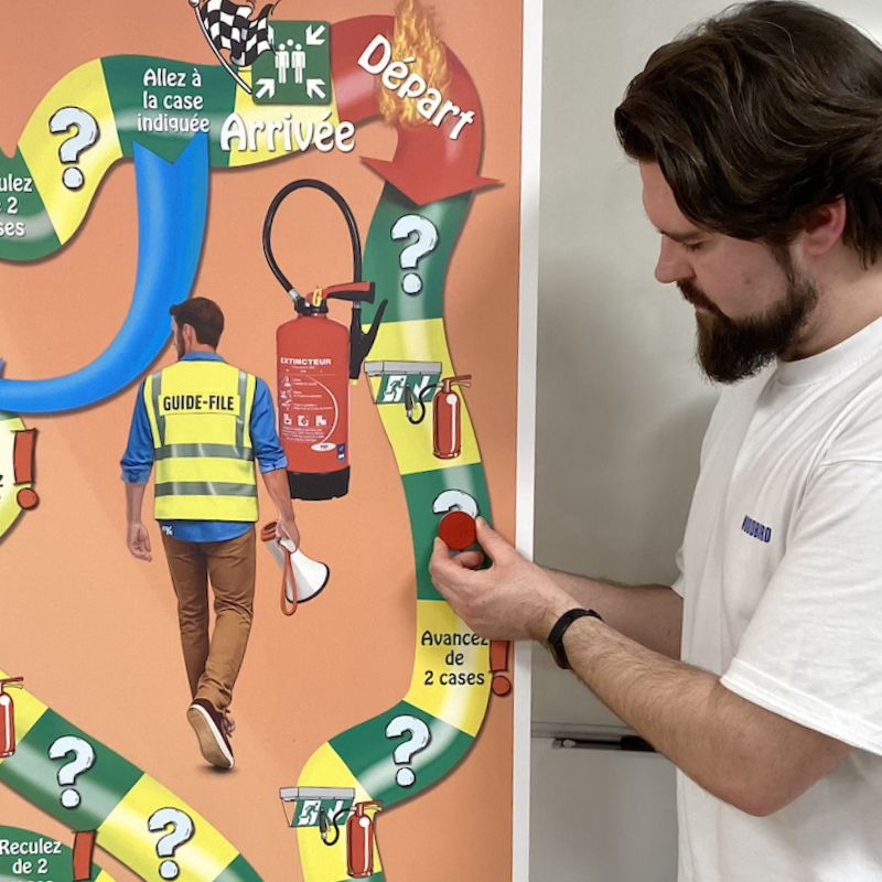 jeu challenge formation equipier de premiere intervention EPI et evacuation guide file serre file